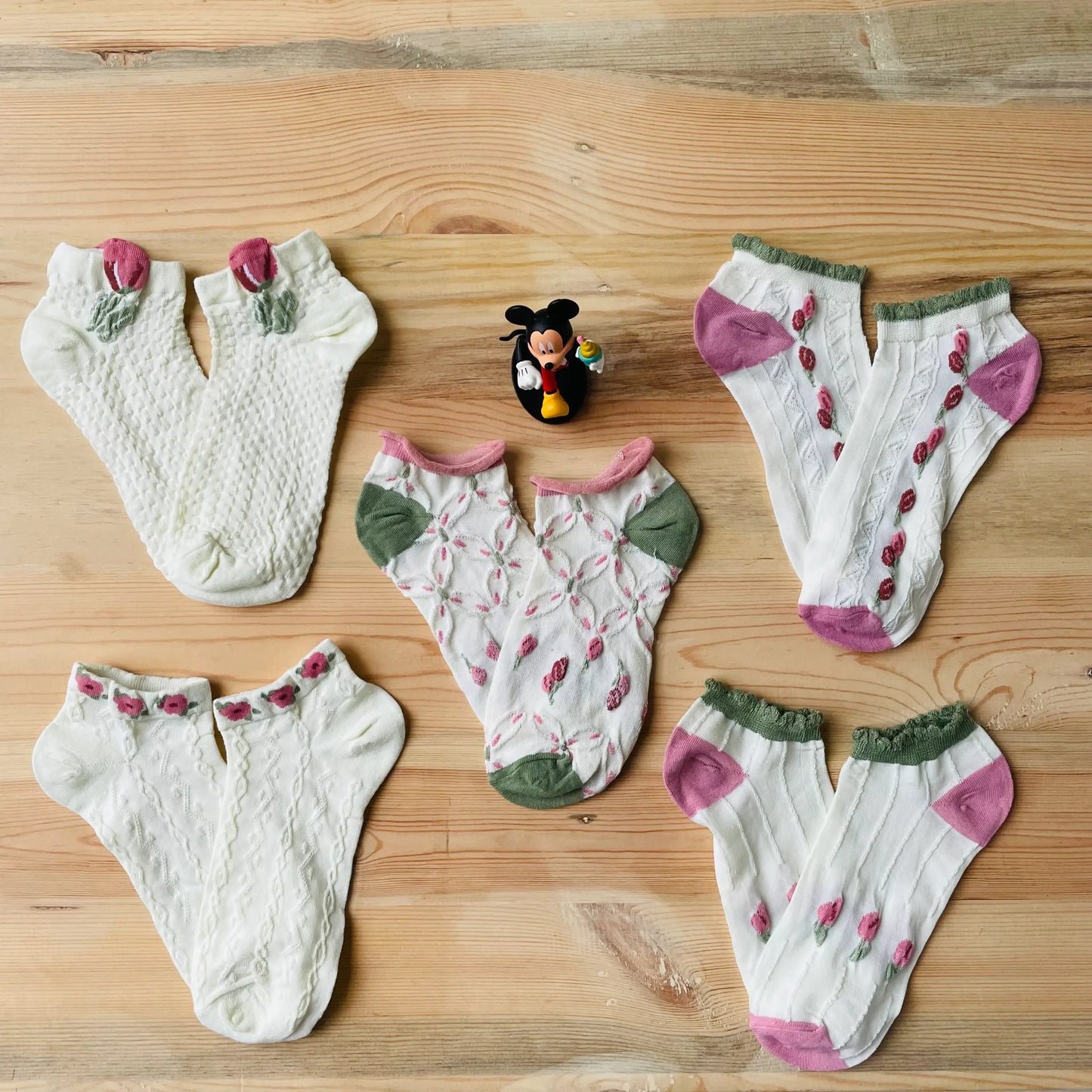 Delicate Tulip Bud & Frill Ankle Socks (Pack of 5) Lazzy Socks India