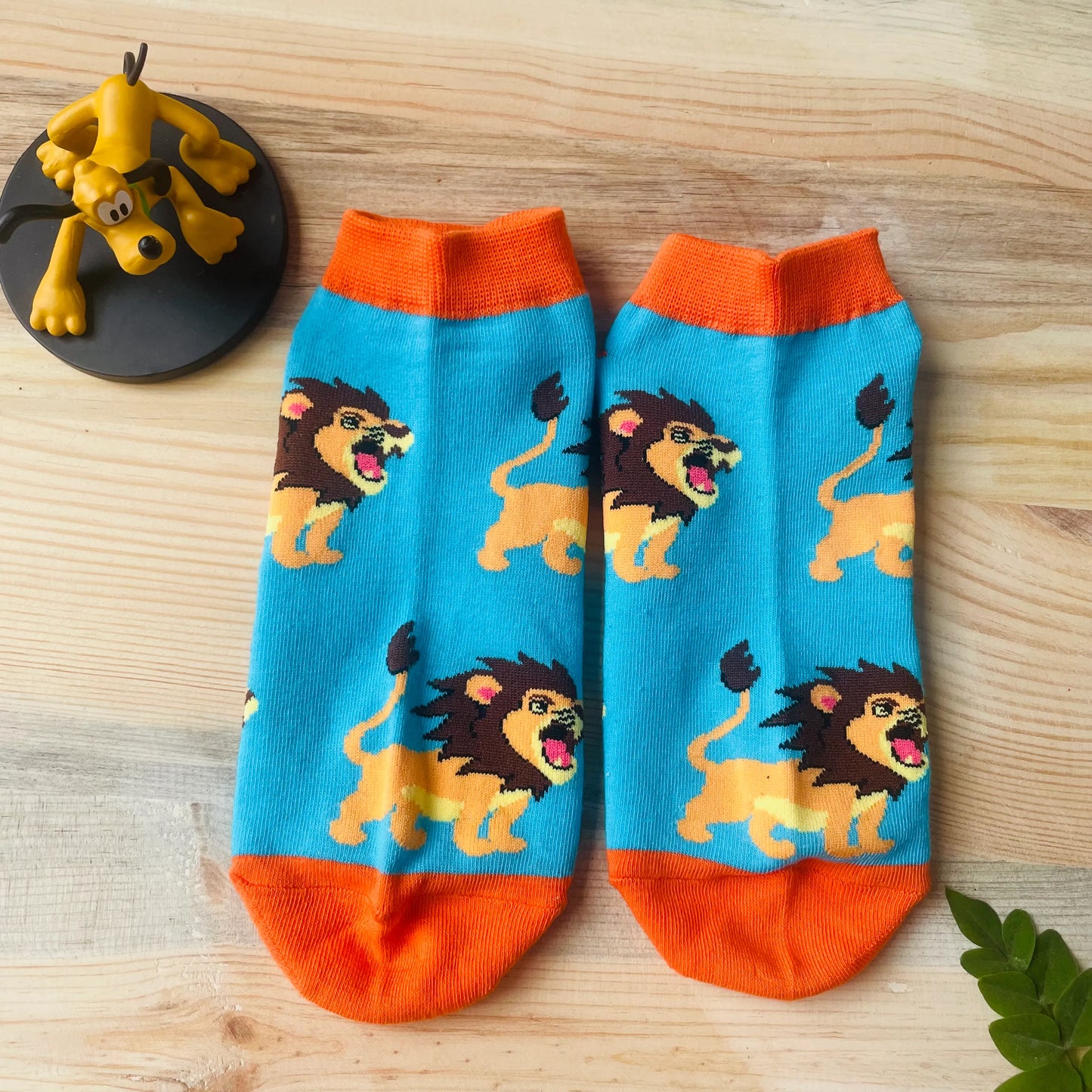 Fierce Lion Ankle Socks – Bold Animal Print Lazzy Socks India