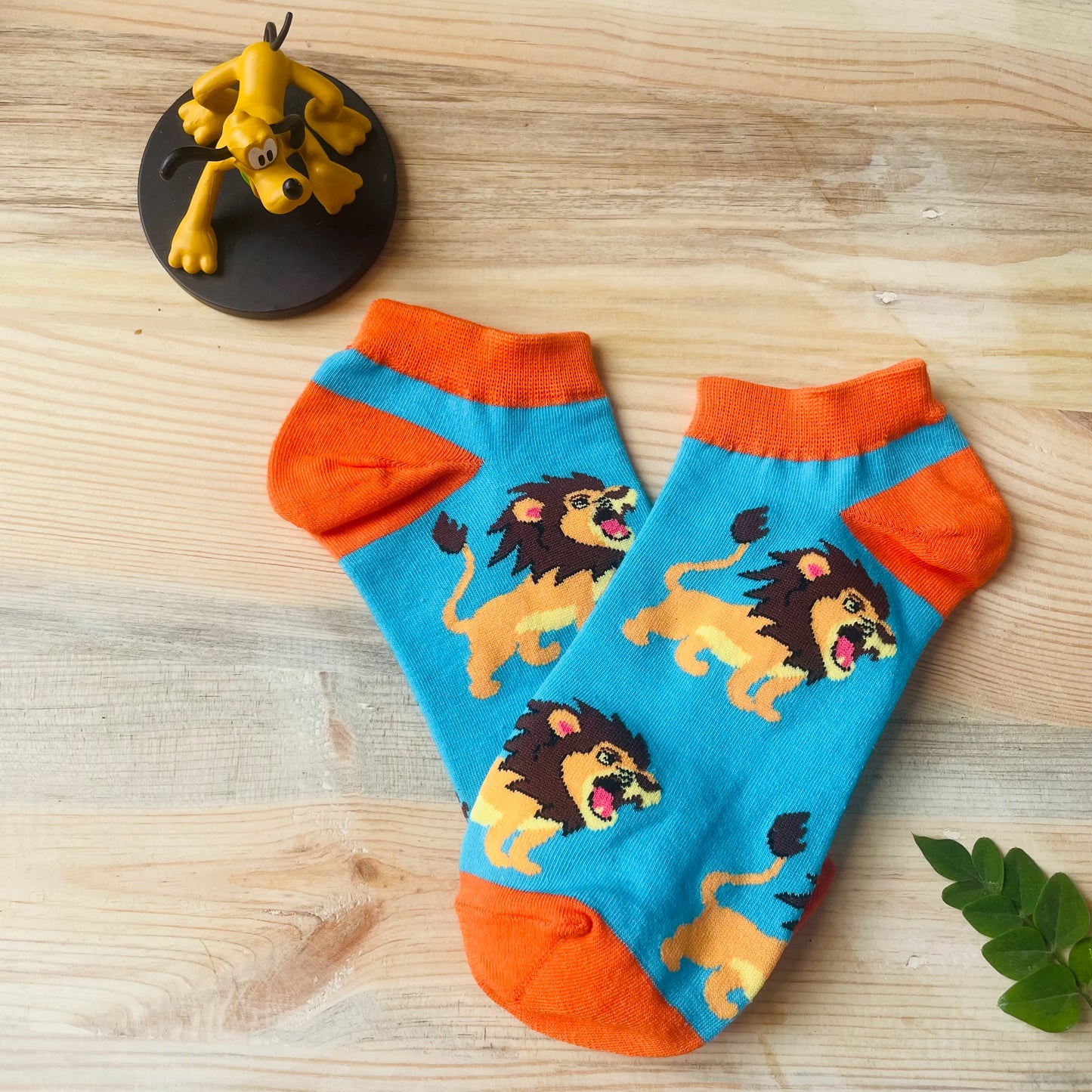 Fierce Lion Ankle Socks – Bold Animal Print Lazzy Socks India