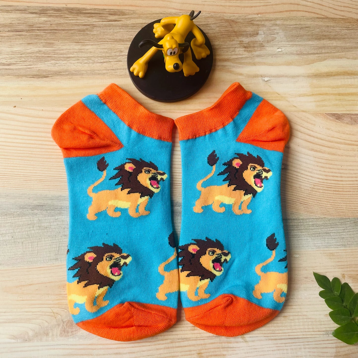 Fierce Lion Ankle Socks – Bold Animal Print Lazzy Socks India