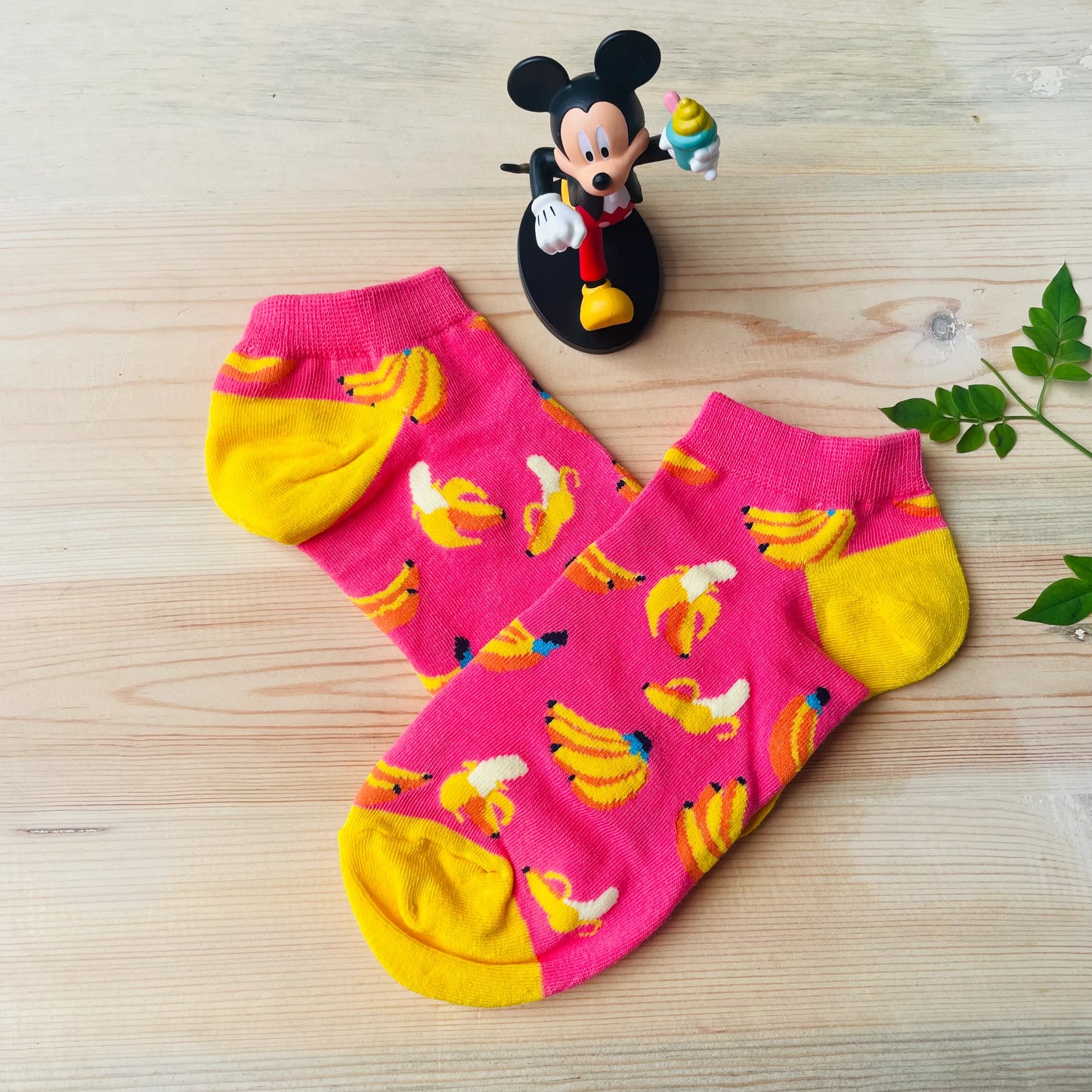 Go Bananas Ankle Socks – Fun Pink & Yellow Fruit Print Lazzy Socks India