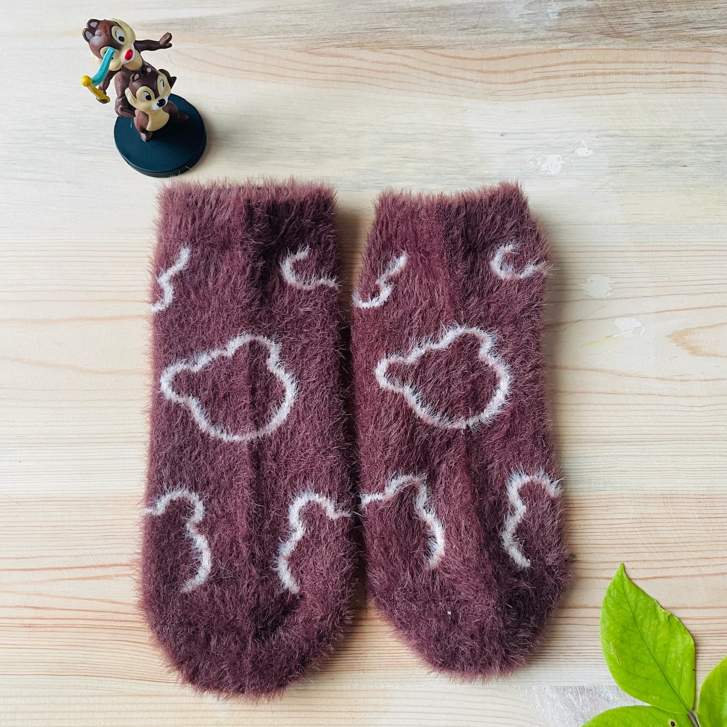 op view of the dark brown bear outline fuzzy socks, part of the 5-pack unisex combo.