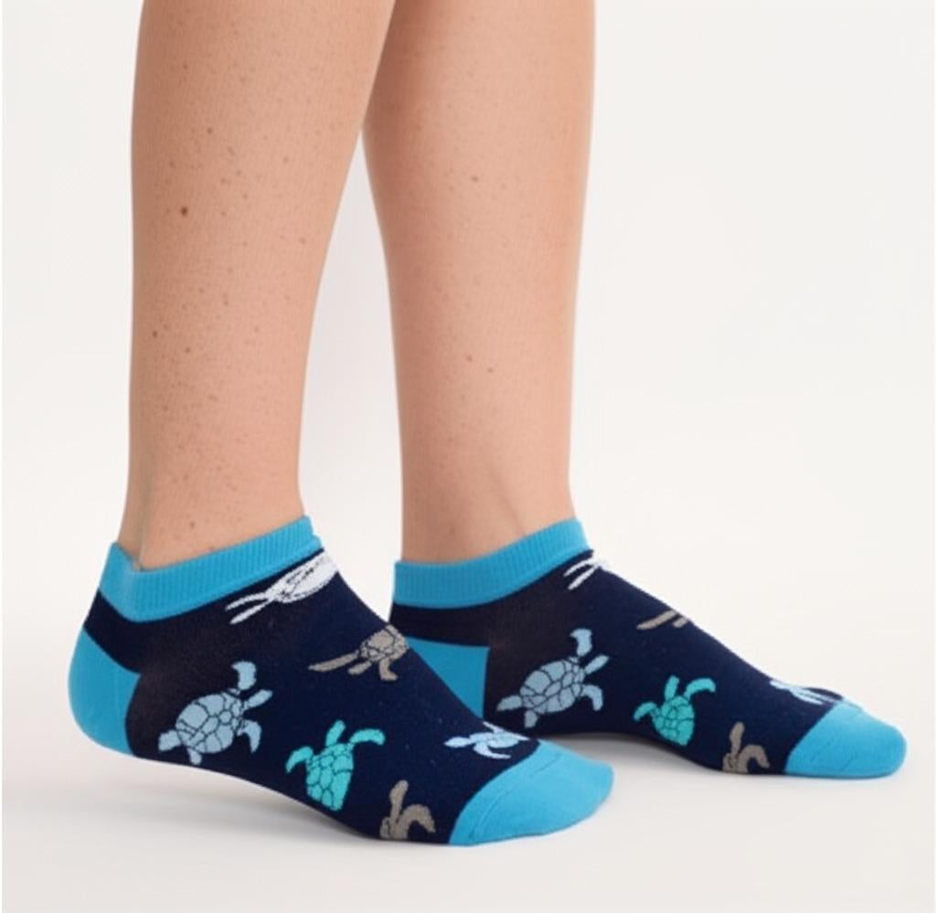 Sea Turtle Swim Ankle Socks – Cool Ocean Animal Design | Lazzy Socks India