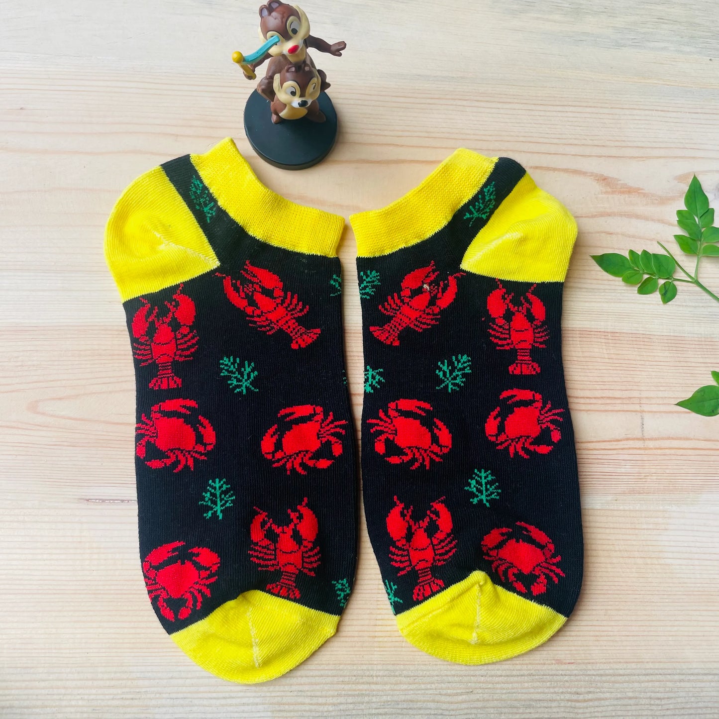 Seafood Fest Ankle Socks – Lobster & Crab Print Lazzy Socks India