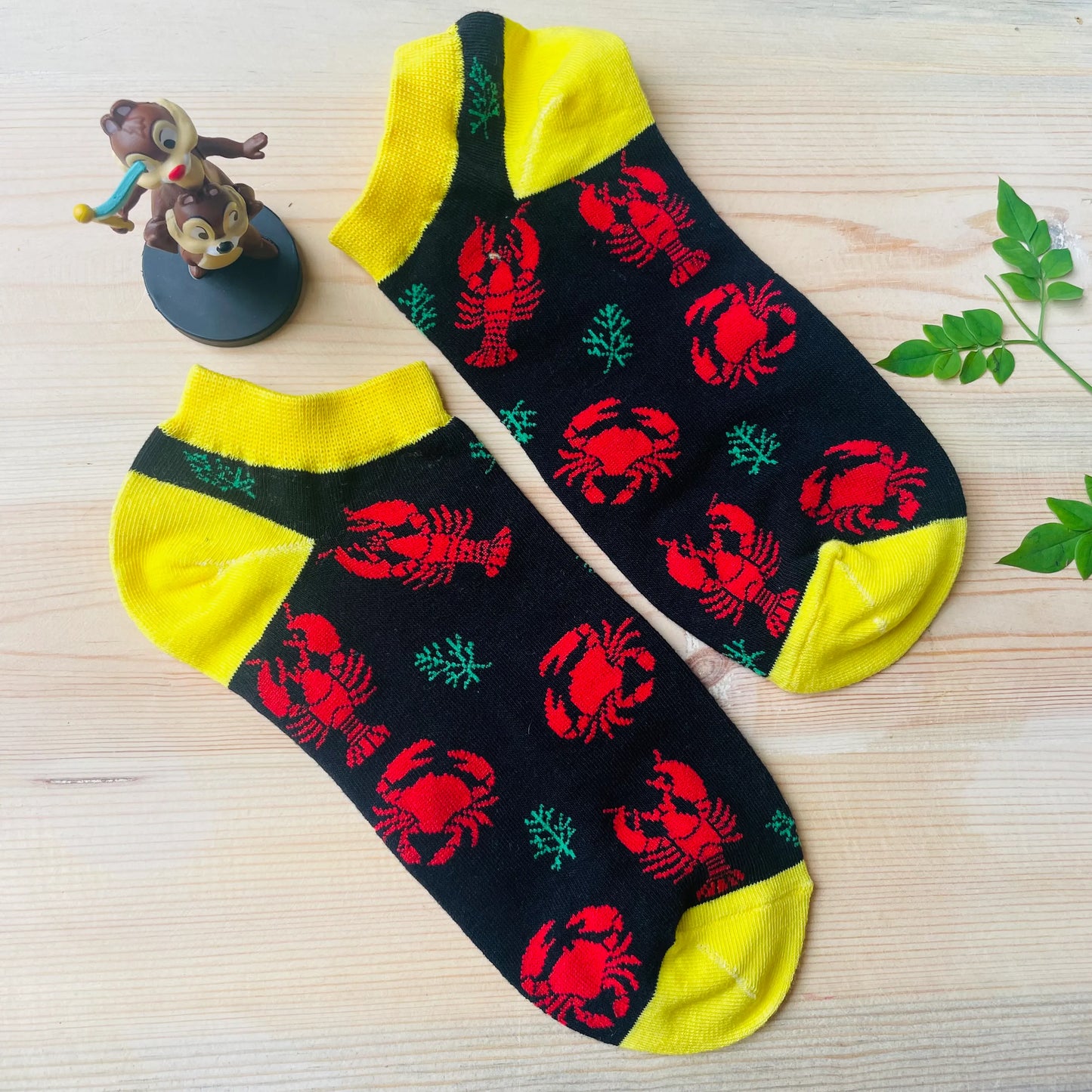 Seafood Fest Ankle Socks – Lobster & Crab Print Lazzy Socks India
