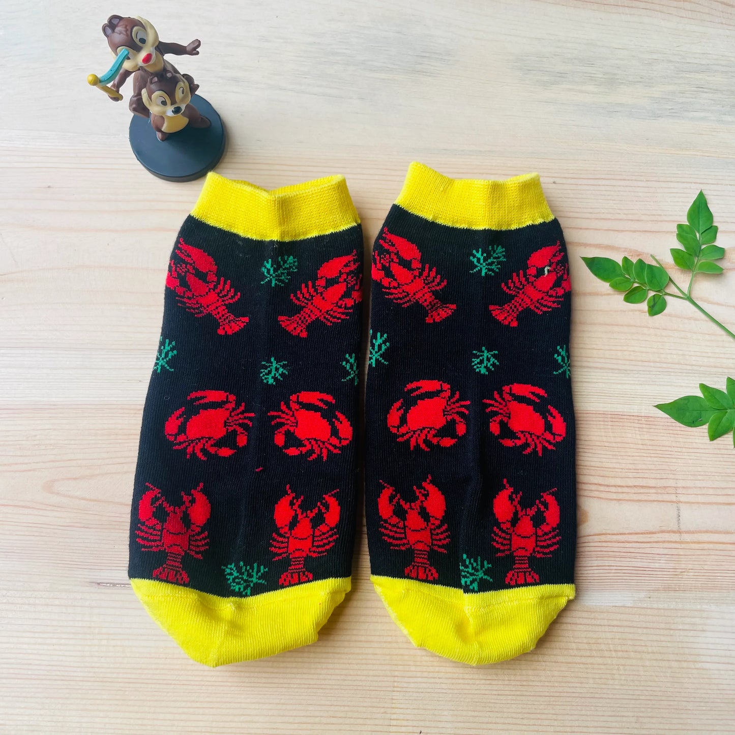 Seafood Fest Ankle Socks – Lobster & Crab Print Lazzy Socks India