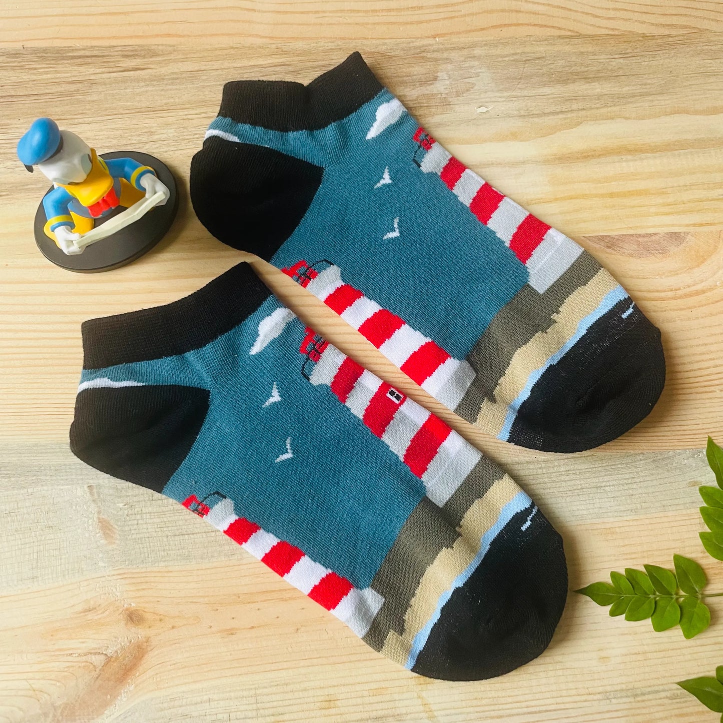 Seaside Lighthouse Ankle Socks – Scenic Nautical Design Lazzy Socks India
