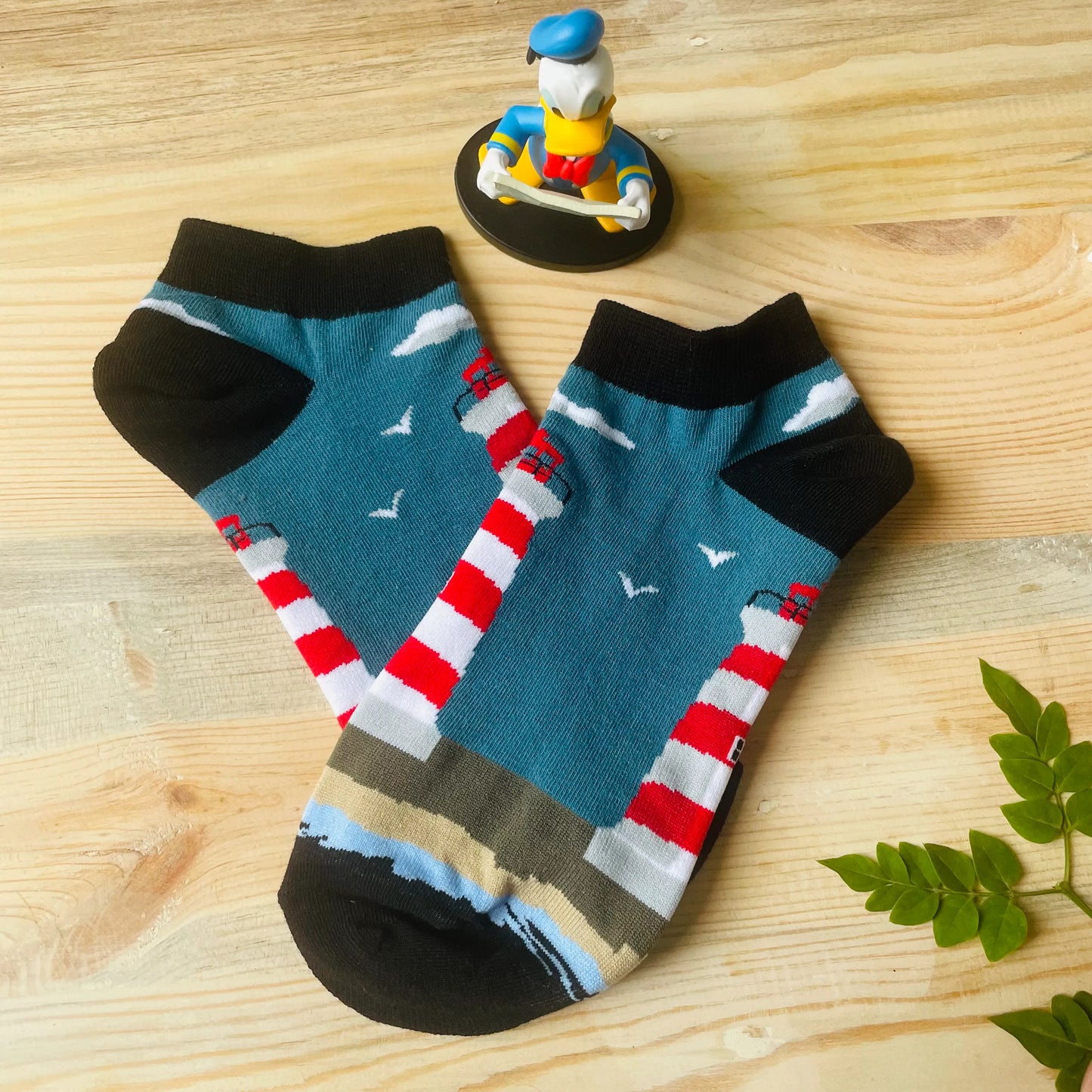 Seaside Lighthouse Ankle Socks – Scenic Nautical Design Lazzy Socks India