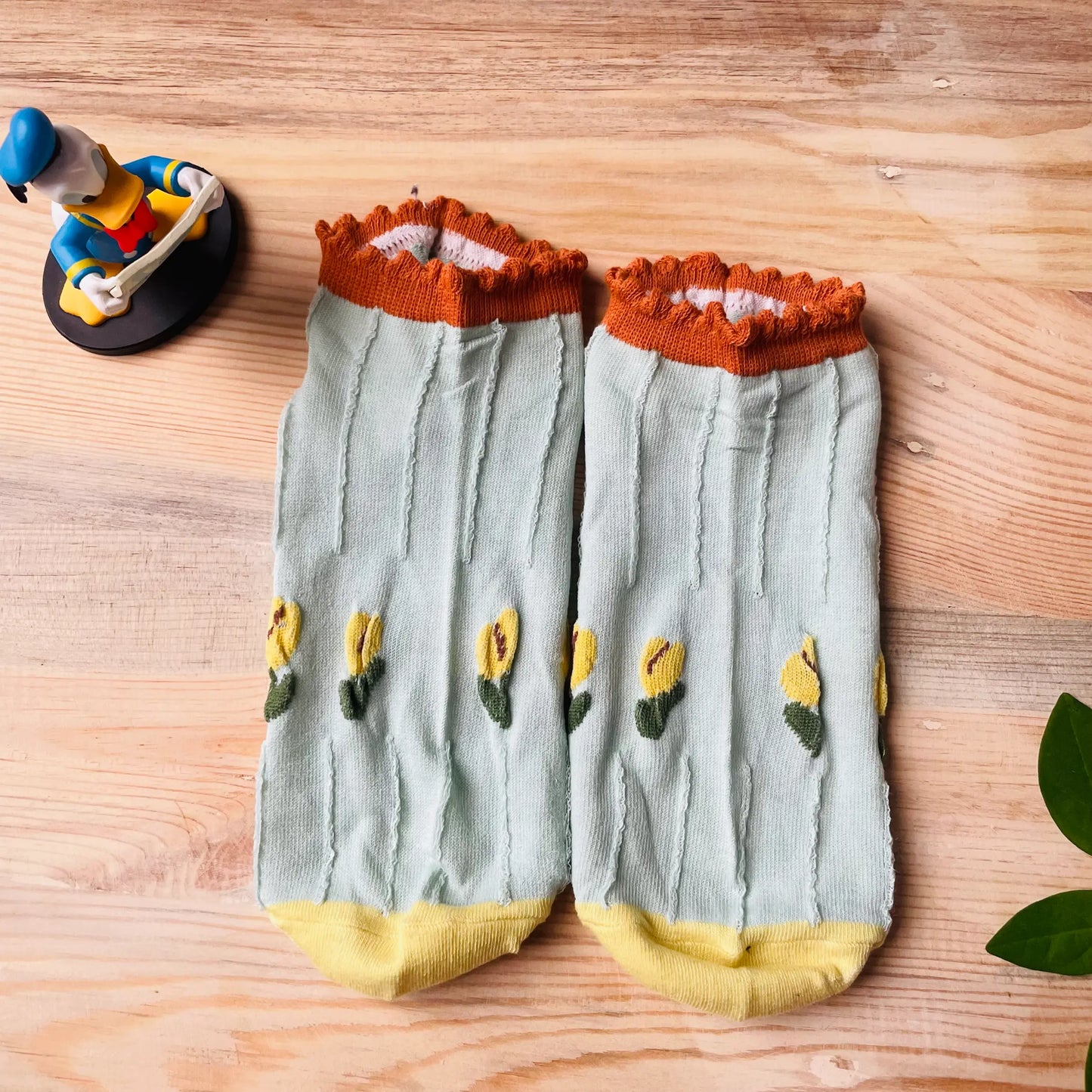 Textured Tulip Garden Ankle Socks (Pack of 2) | Lazzy Socks India