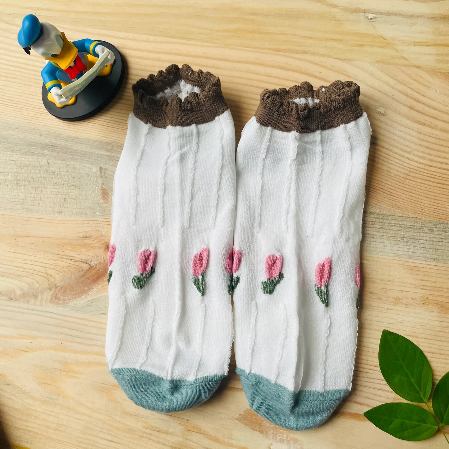 Textured Tulip Garden Ankle Socks (Pack of 2) | Lazzy Socks India