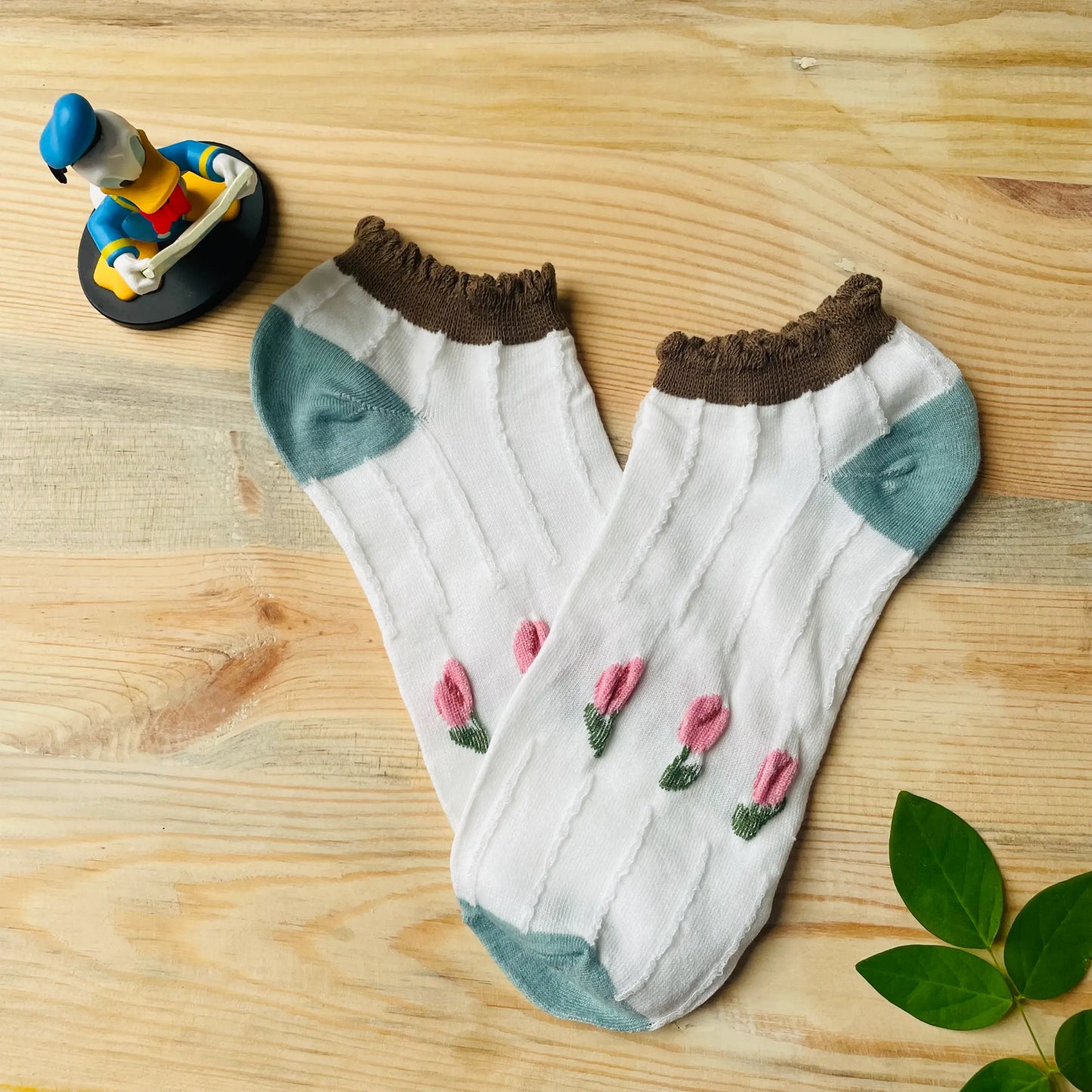 Textured Tulip Garden Ankle Socks (Pack of 2) | Lazzy Socks India