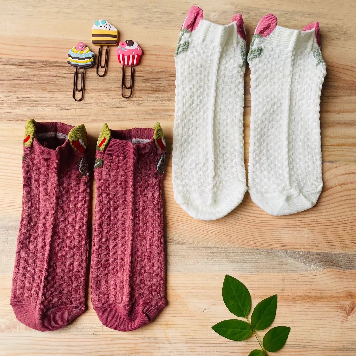 Tulip Bud Textured Ankle Socks (Pack of 2) | Lazzy Socks India