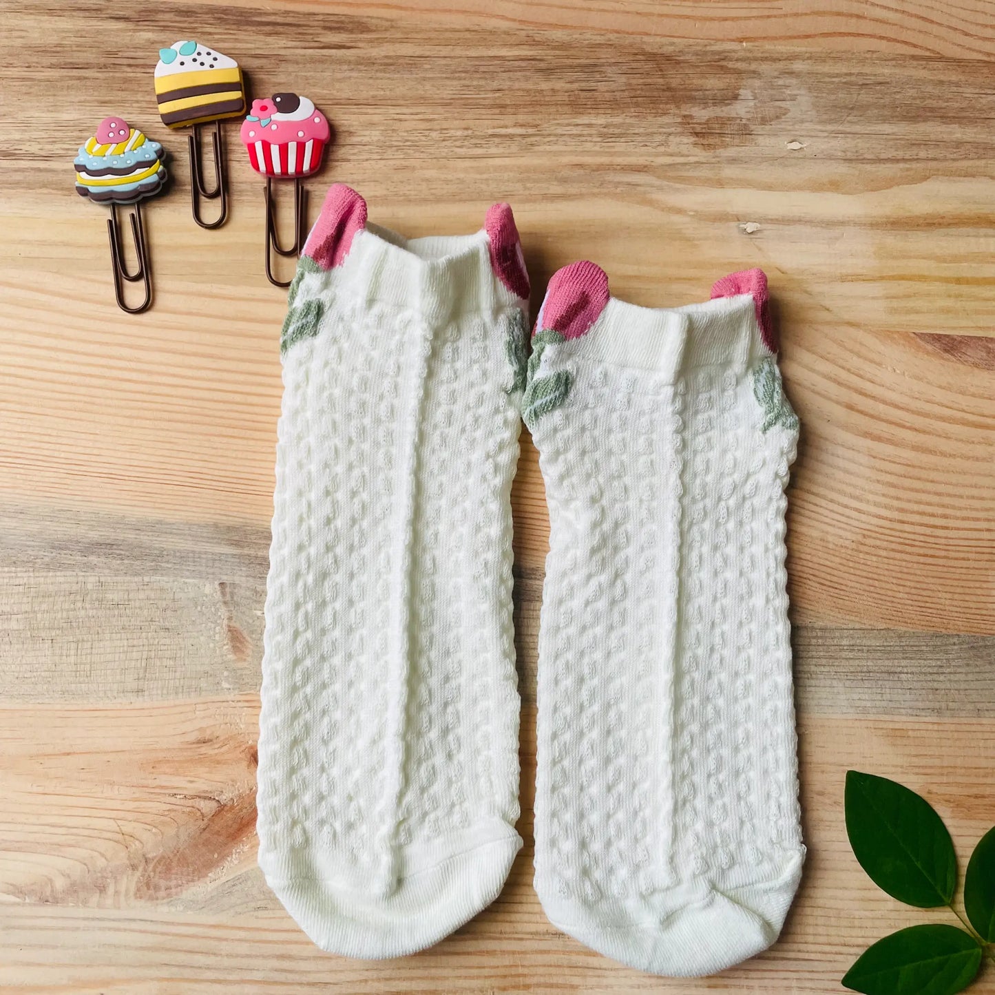 Tulip Bud Textured Ankle Socks (Pack of 2) | Lazzy Socks India