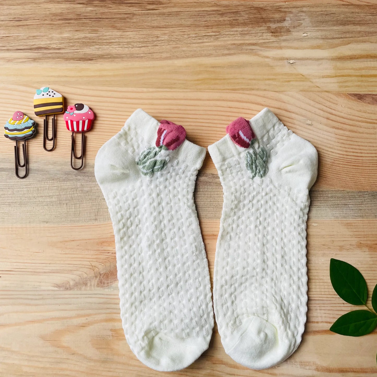Tulip Bud Textured Ankle Socks (Pack of 2) | Lazzy Socks India