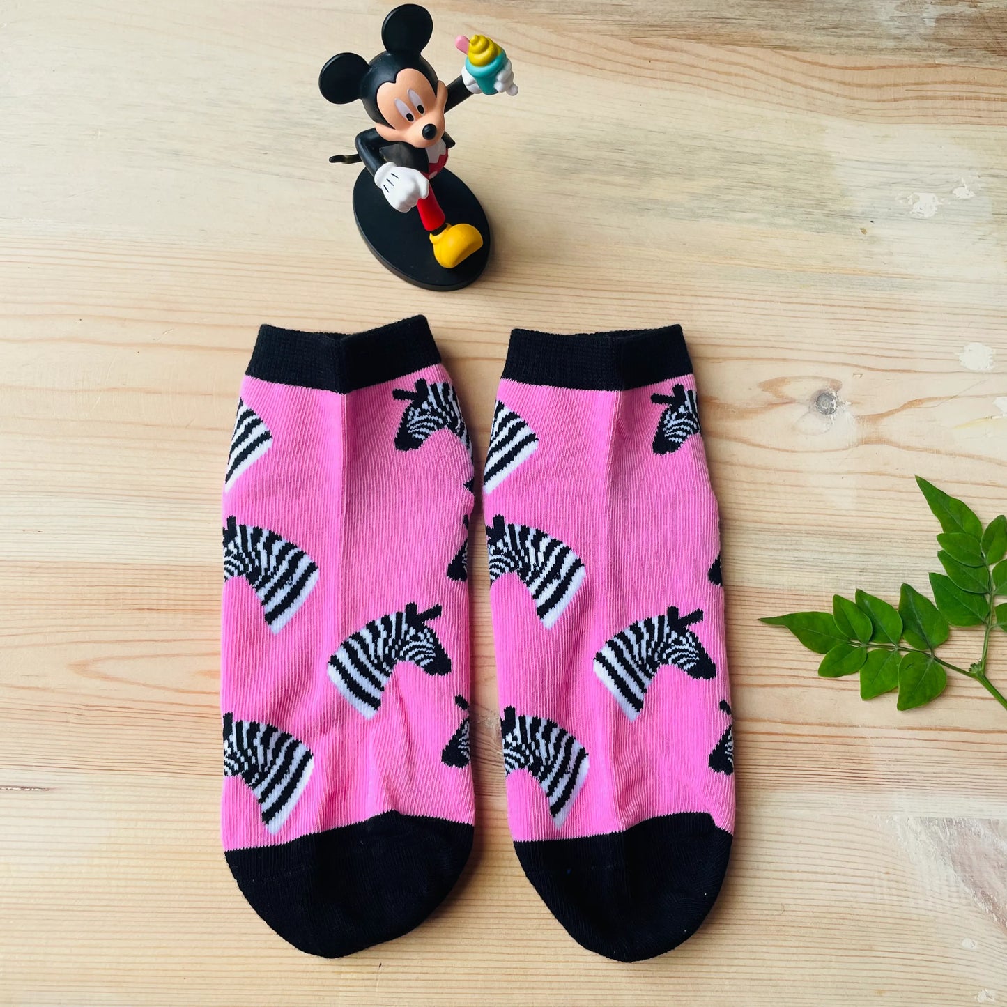 Wild Pink Zebra Ankle Socks – Fun Animal Print Lazzy Socks India