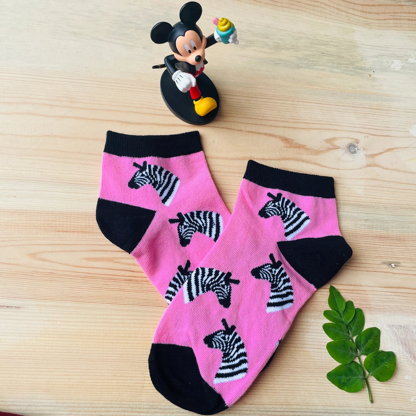 Wild Pink Zebra Ankle Socks – Fun Animal Print Lazzy Socks India