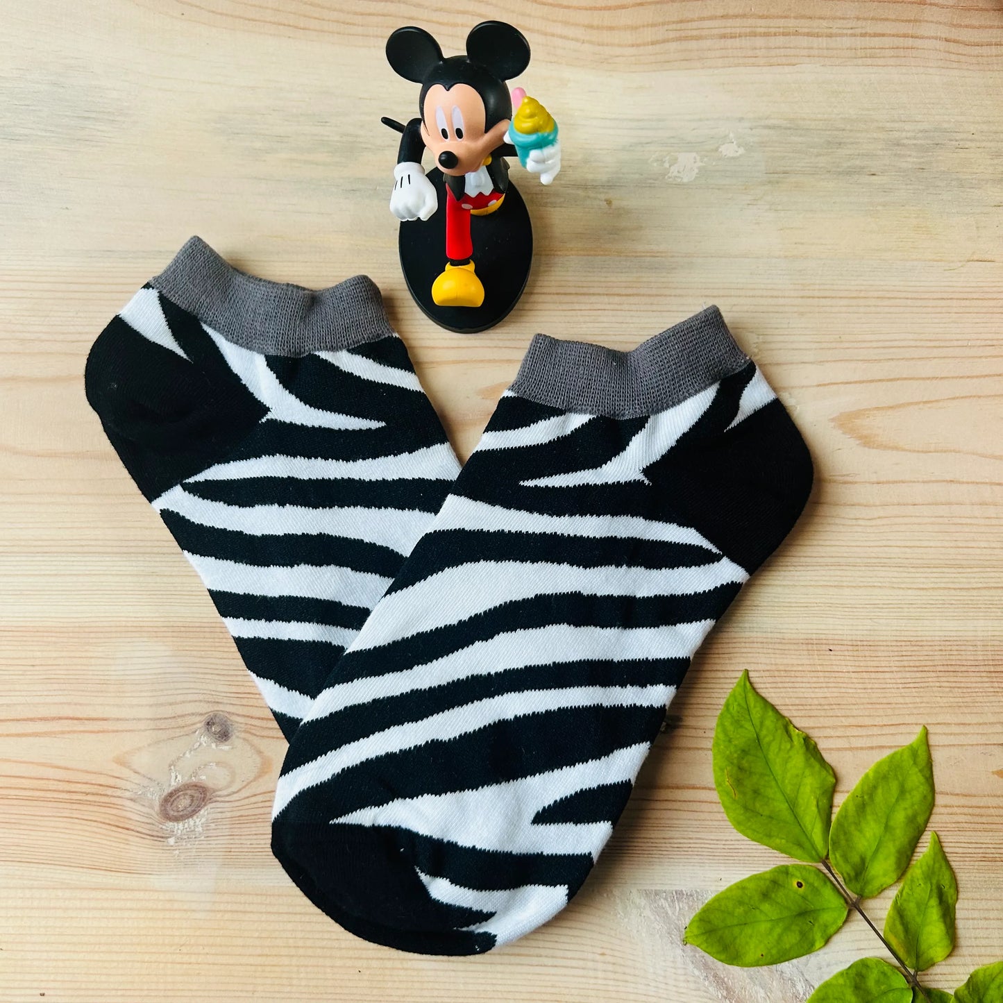 Zebra Chevron Ankle Socks – Bold Black & White Print | Lazzy Socks India