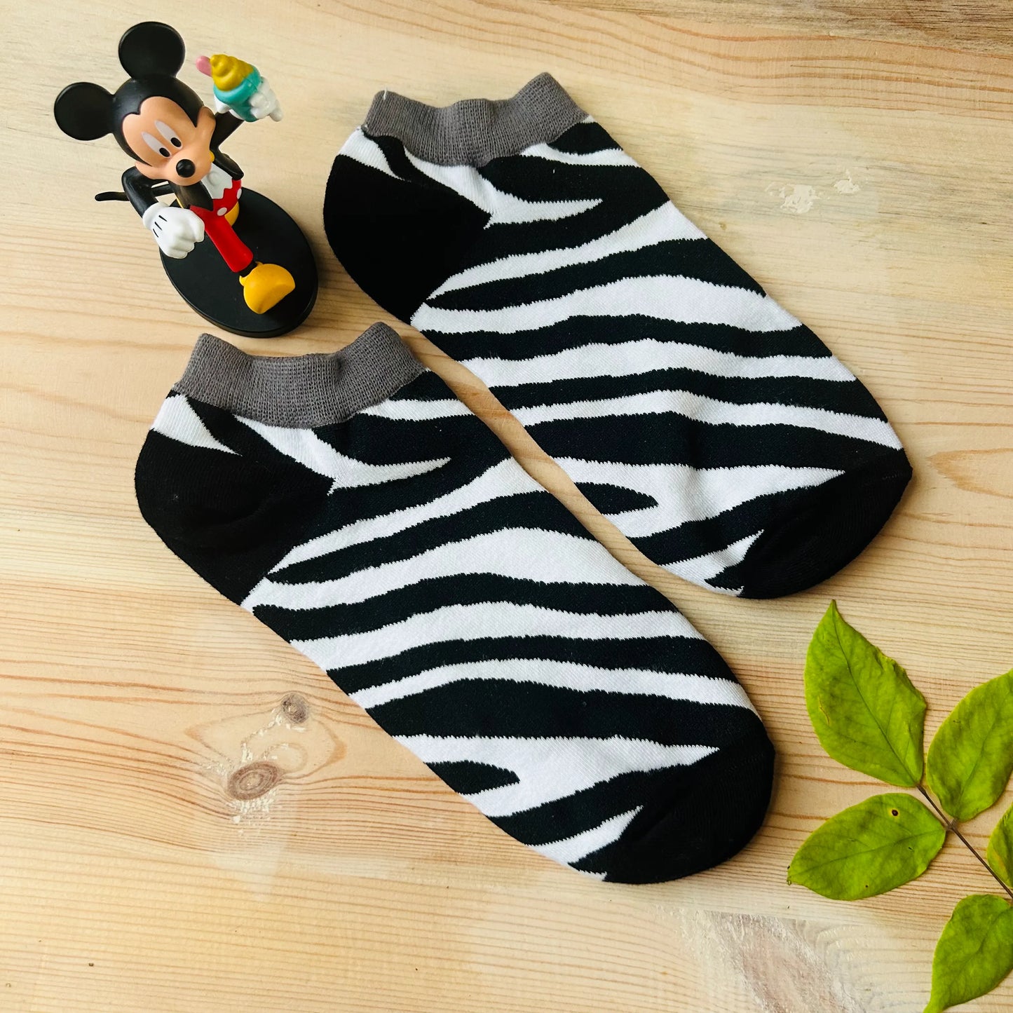Zebra Chevron Ankle Socks – Bold Black & White Print | Lazzy Socks India