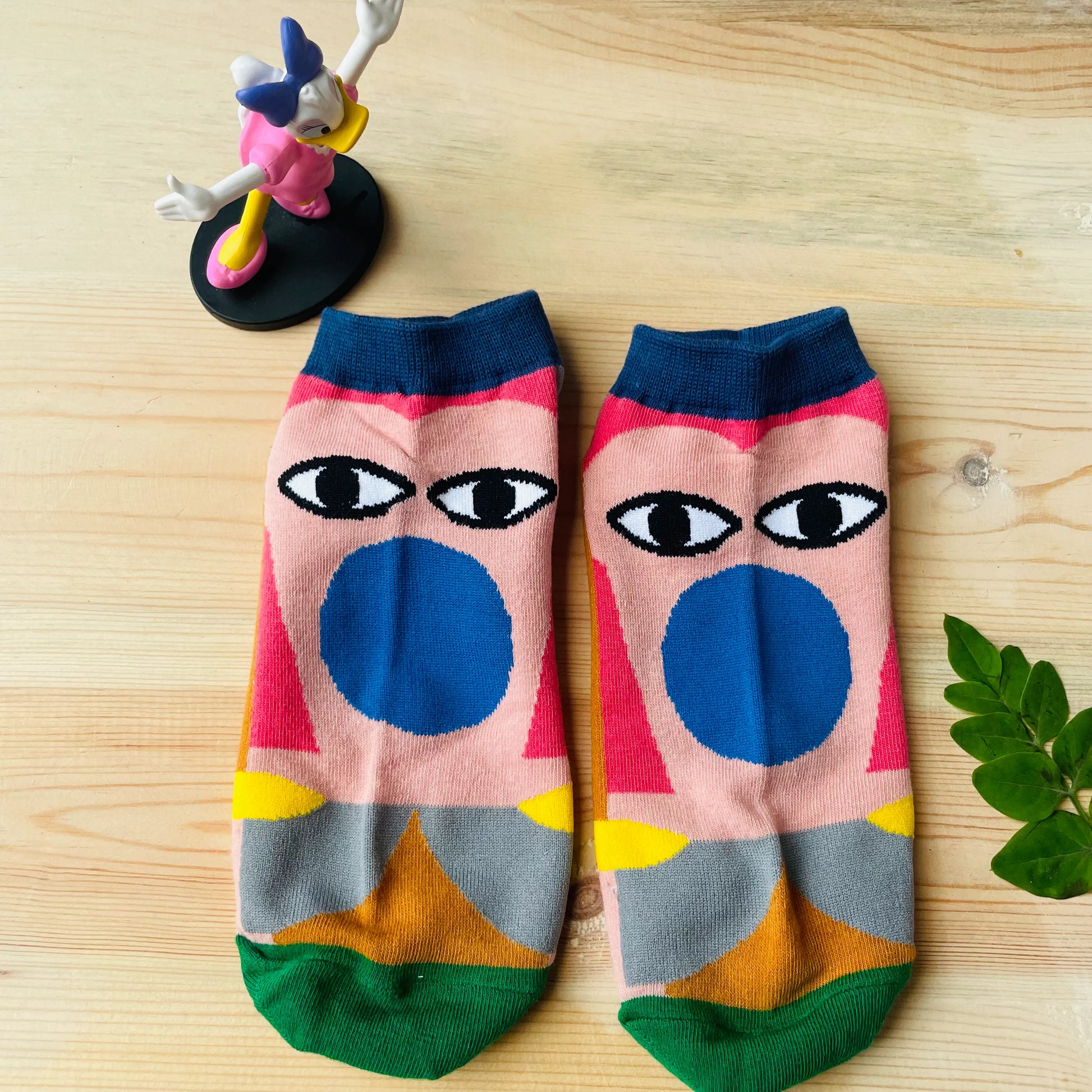 Abstract Face Art Ankle Socks – Colorful Expressionist Design  Lazzy Socks India