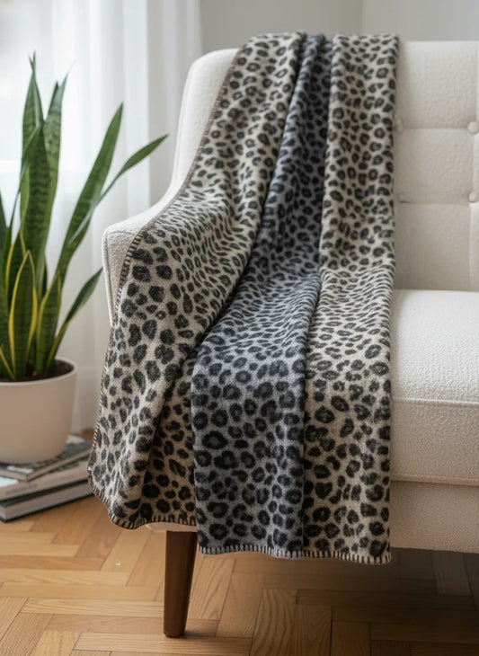 Cozy Leopard Print Scarf with Designer Stitch Edge – Beige, Grey & Brown – 50 x 180 cm