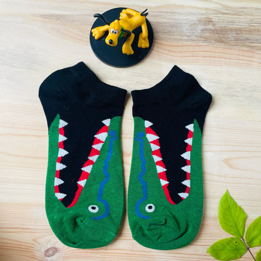 Croc Crunch Unisex Ankle Socks – Funky Gator Vibes by Lazzy Socks