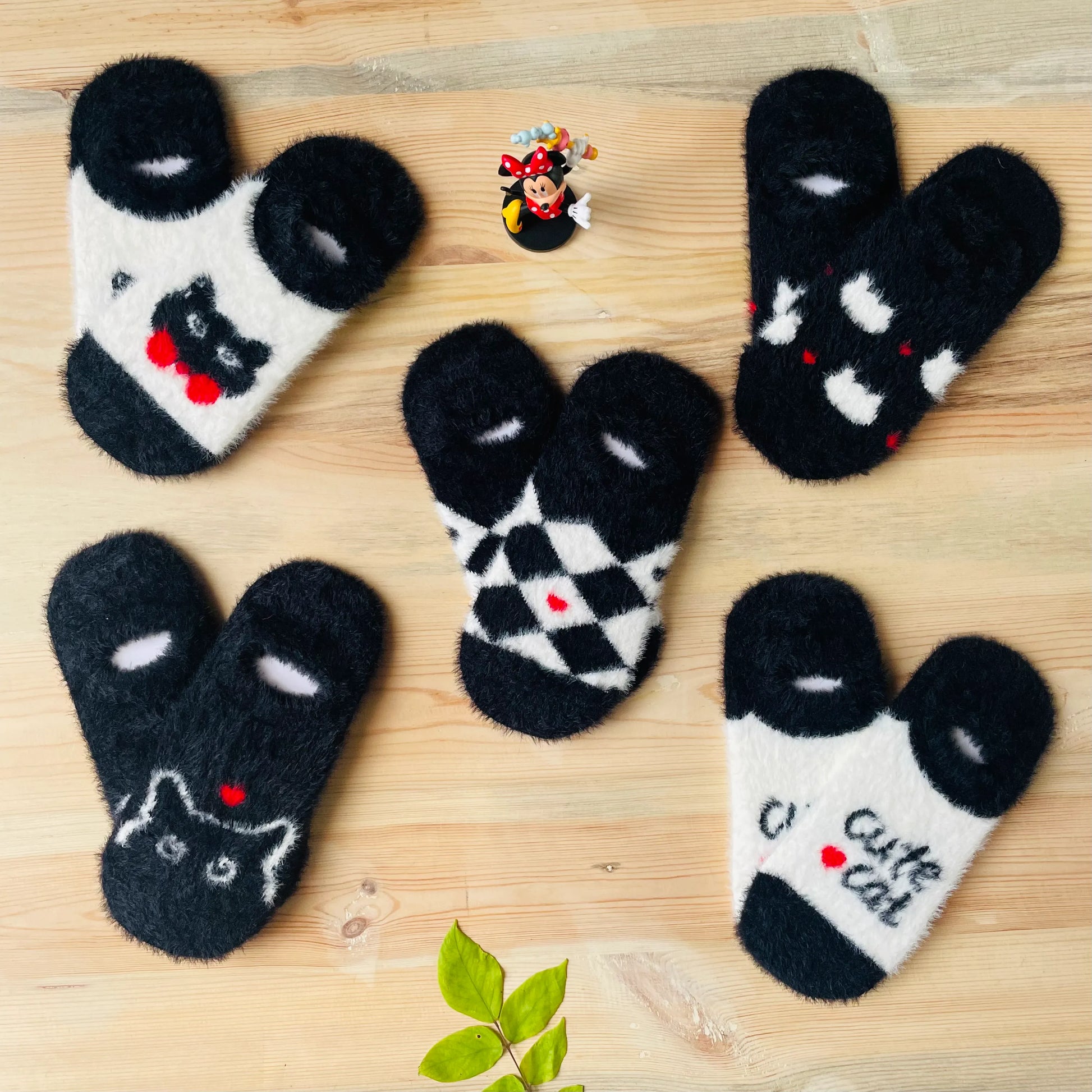 Cute Cat Fuzzy No-Show Socks (Pack of 5) | Lazzy Socks India