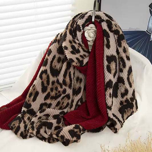 Elegant Micro-Pleated Leopard & Burgundy Dual-Tone Scarf – 90 x 180 cm