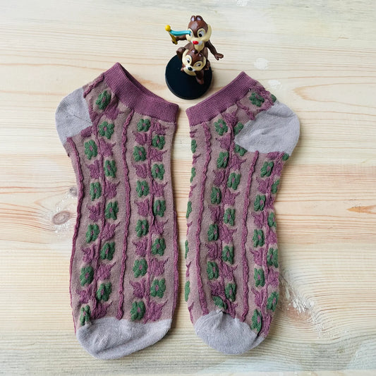 Enchanted Clover Textured Ankle Socks – Mauve & Green Floral  Lazzy Socks India