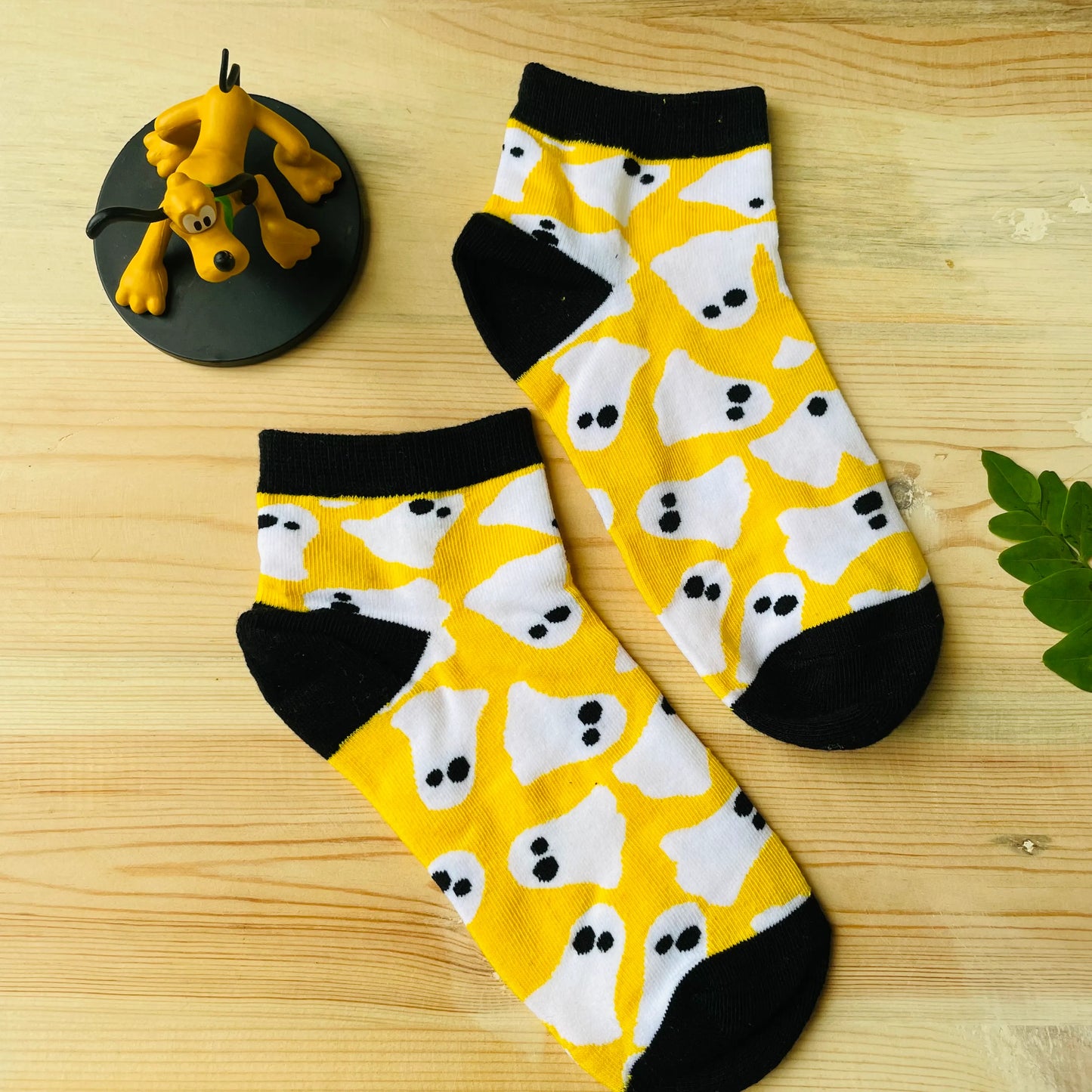 Goofy Ghosts Ankle Socks – Quirky Yellow & Black Design  Lazzy Socks India