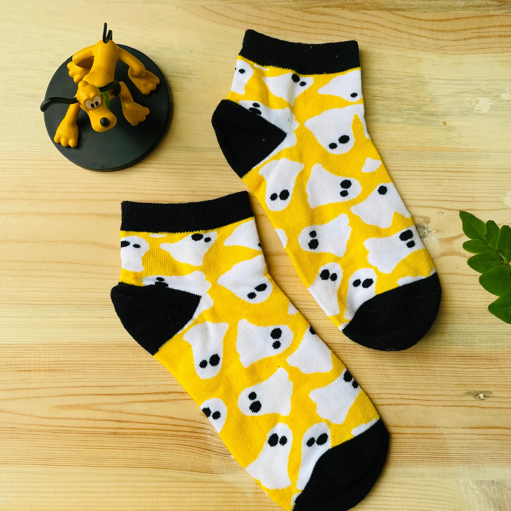 Goofy Ghosts Ankle Socks – Quirky Yellow & Black Design  Lazzy Socks India
