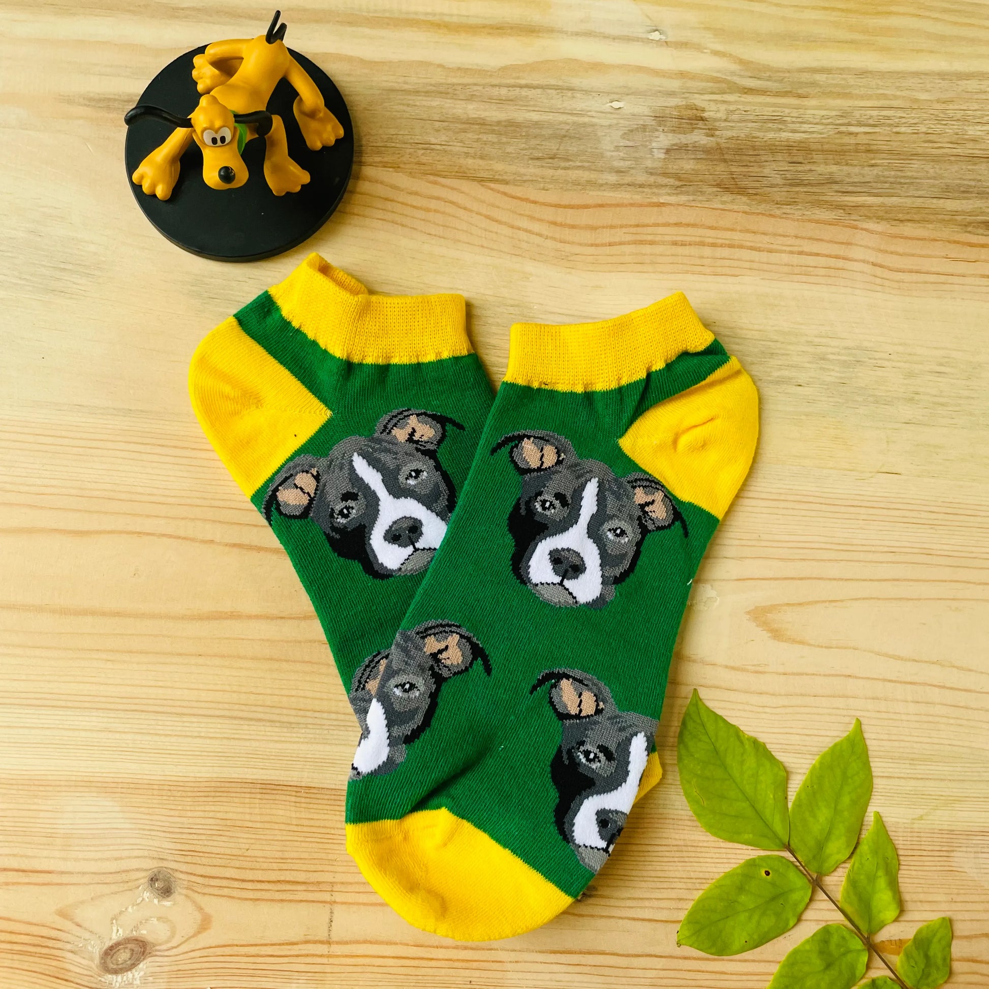Pit Bull Ankle Socks – Fun Green Dog Print  Lazzy Socks India