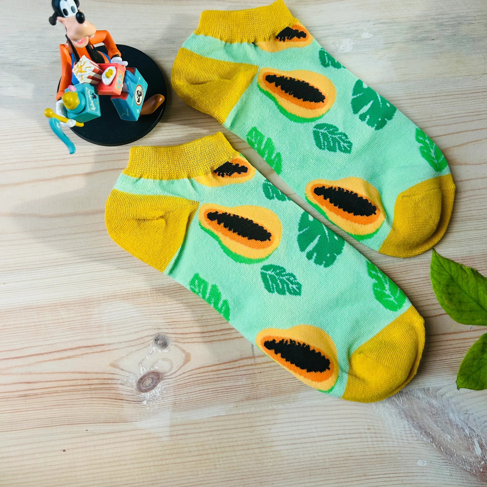 Tropical Papaya Ankle Socks – Fun Fruit & Leaf Design  Lazzy Socks India