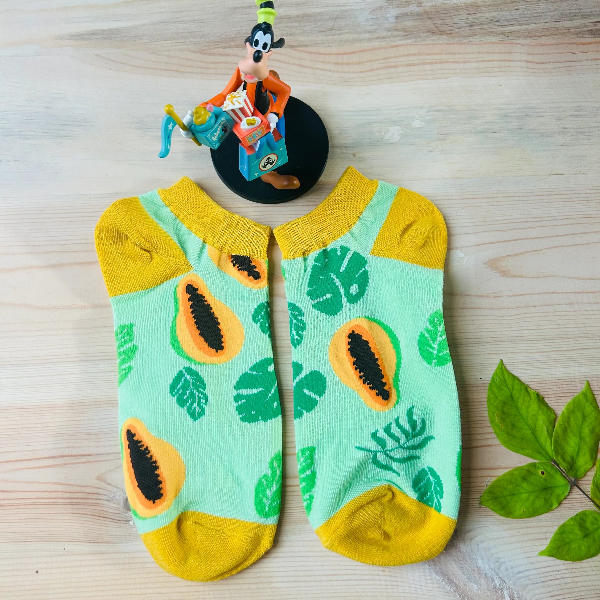 Tropical Papaya Ankle Socks – Fun Fruit & Leaf Design  Lazzy Socks India