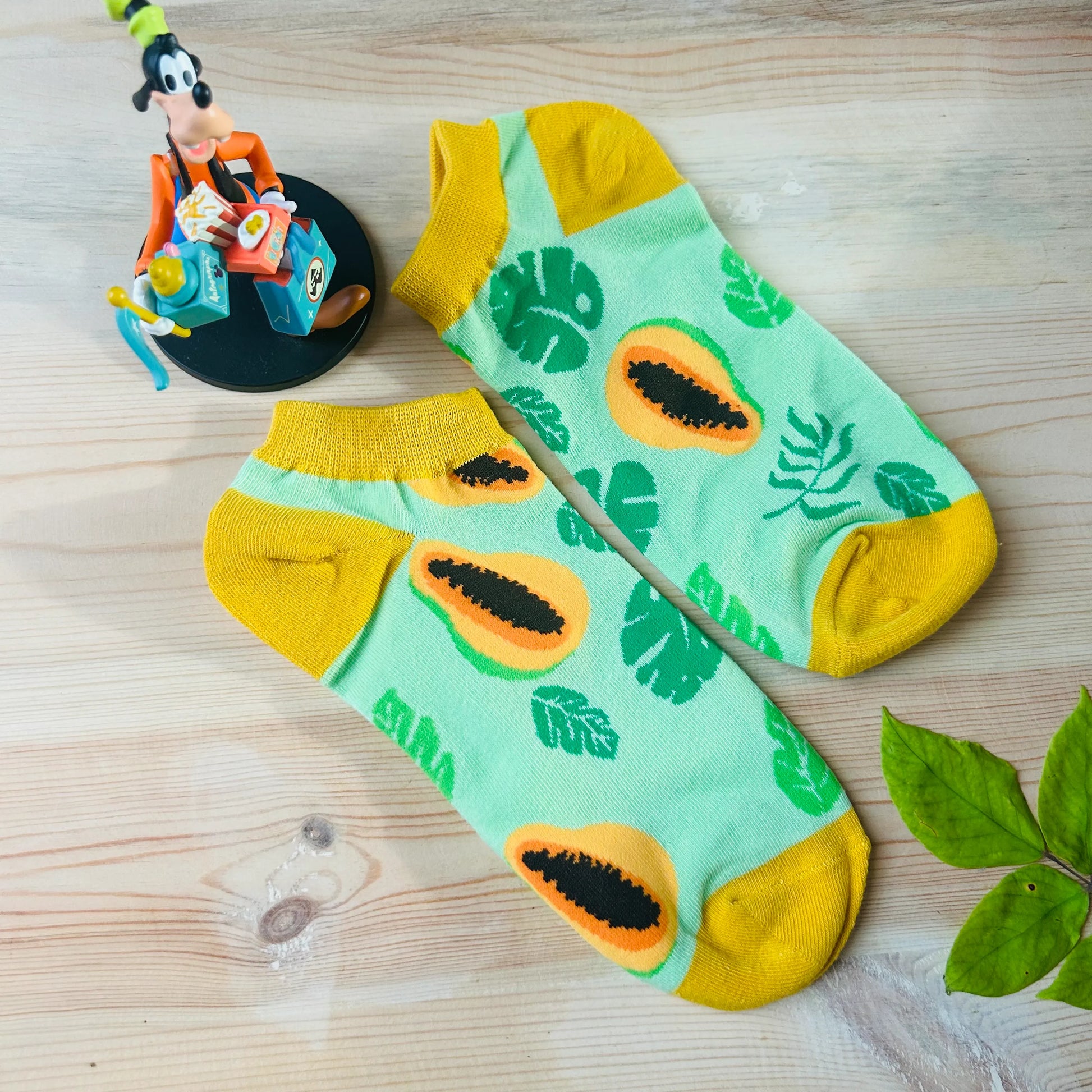 Tropical Papaya Ankle Socks – Fun Fruit & Leaf Design  Lazzy Socks India