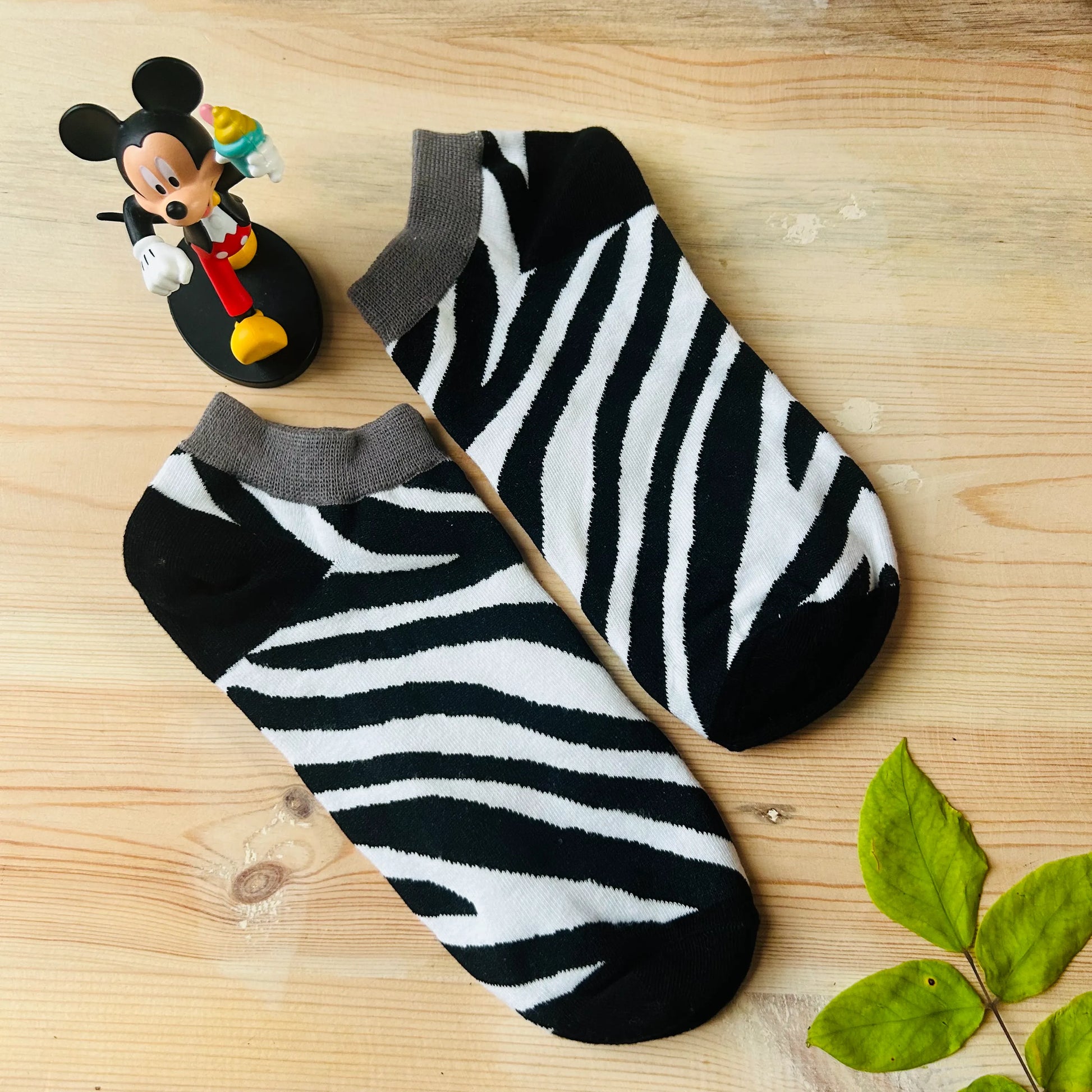 Zebra Chevron Ankle Socks – Bold Black & White Print | Lazzy Socks India