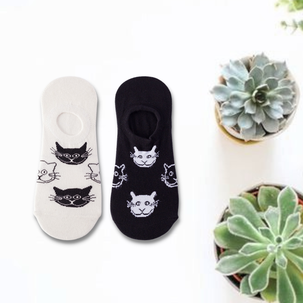 Cat Face Unisex No Show Socks (Pack of 2) from lazzy socks