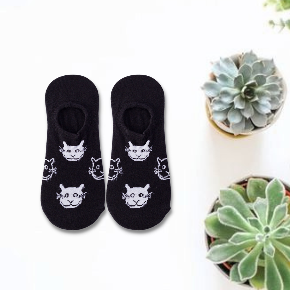 Cat Face Unisex No Show Socks (Pack of 2) from lazzy socks