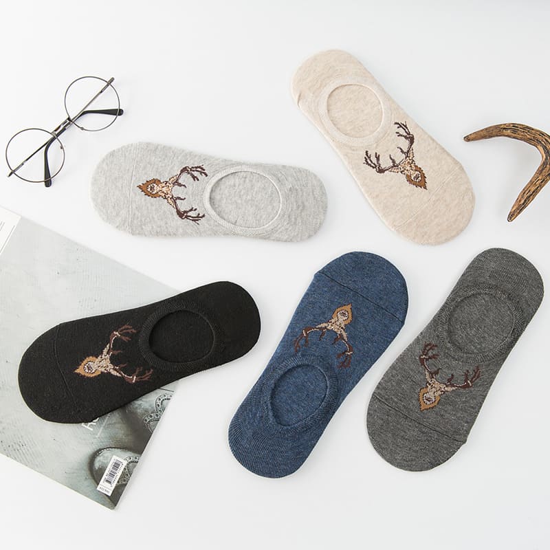 Reindeer Unisex No Show Socks (Pack of 5) from lazzy socks