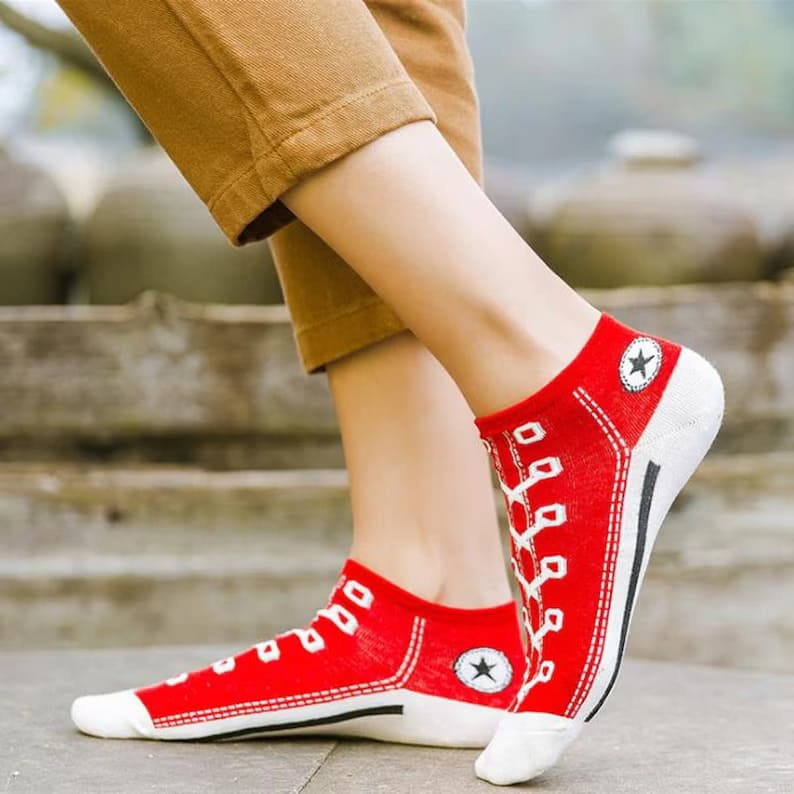 Shoe Style Unisex Ankle Socks (Pack of 3) from lazzy socks